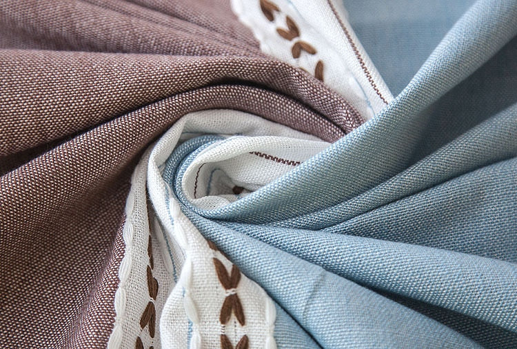 Plaid Linen-Blend Tassel Tablecloth
