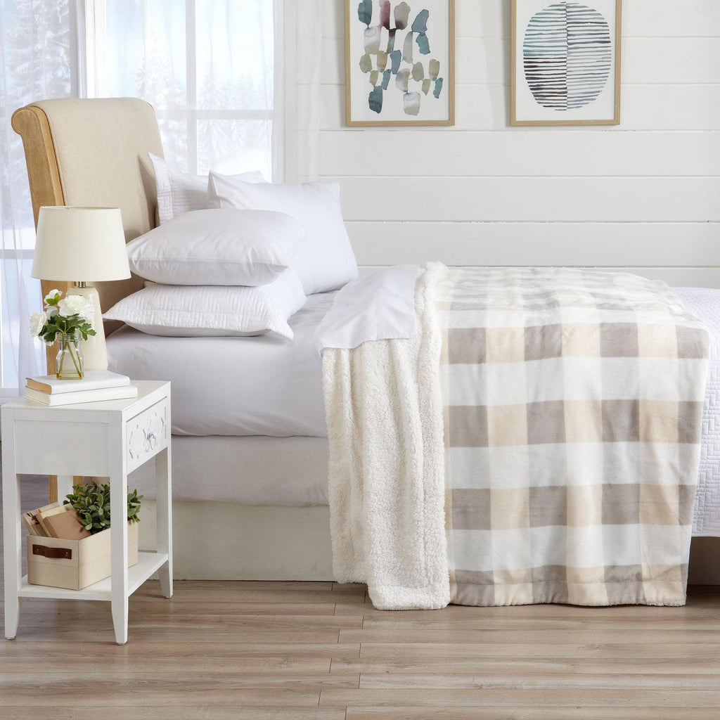 Kinsley Velvet Plush Sherpa Blanket