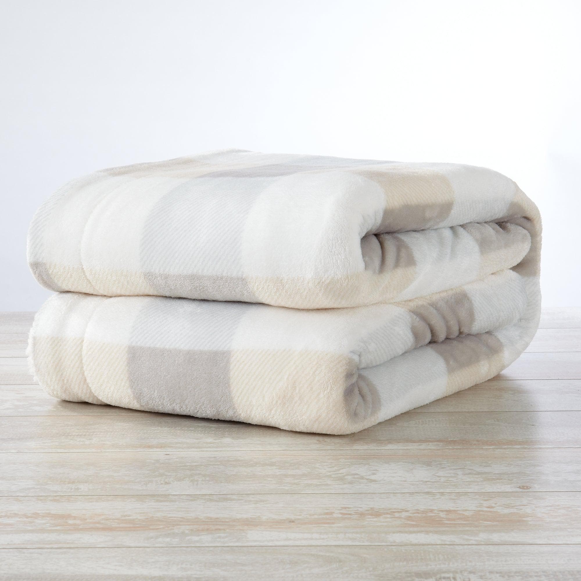 Kinsley Velvet Plush Sherpa Blanket