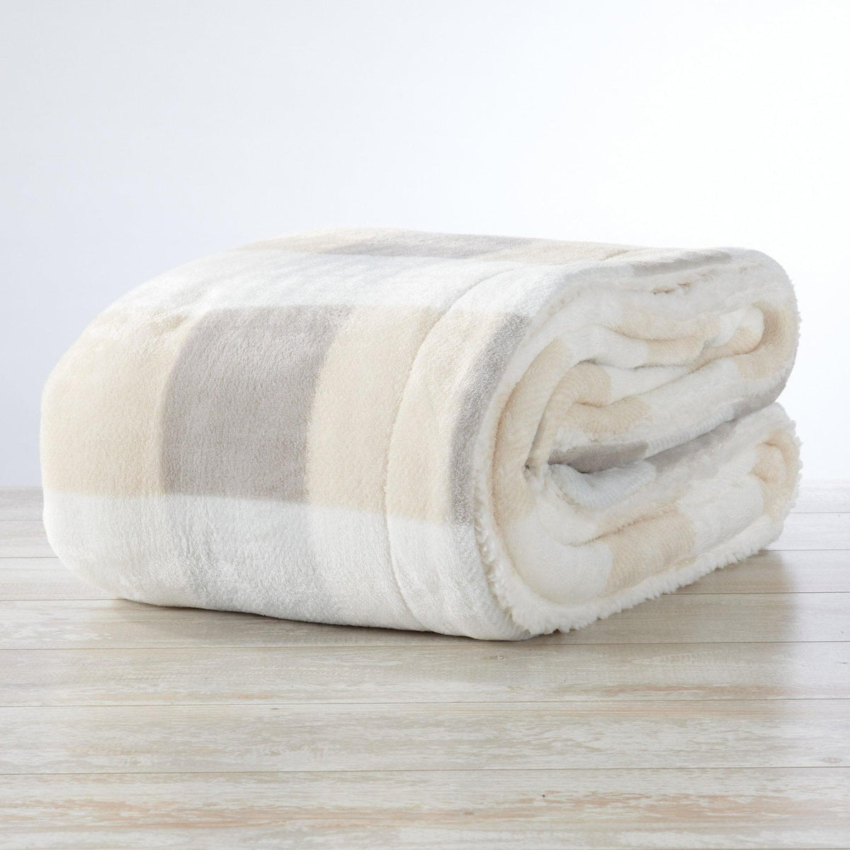 Kinsley Velvet Plush Sherpa Blanket