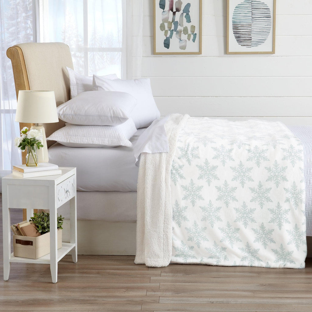 Kinsley Velvet Plush Sherpa Blanket