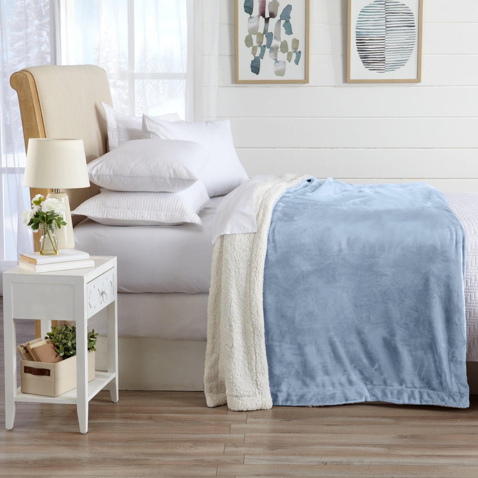 Kinsley Velvet Plush Sherpa Blanket