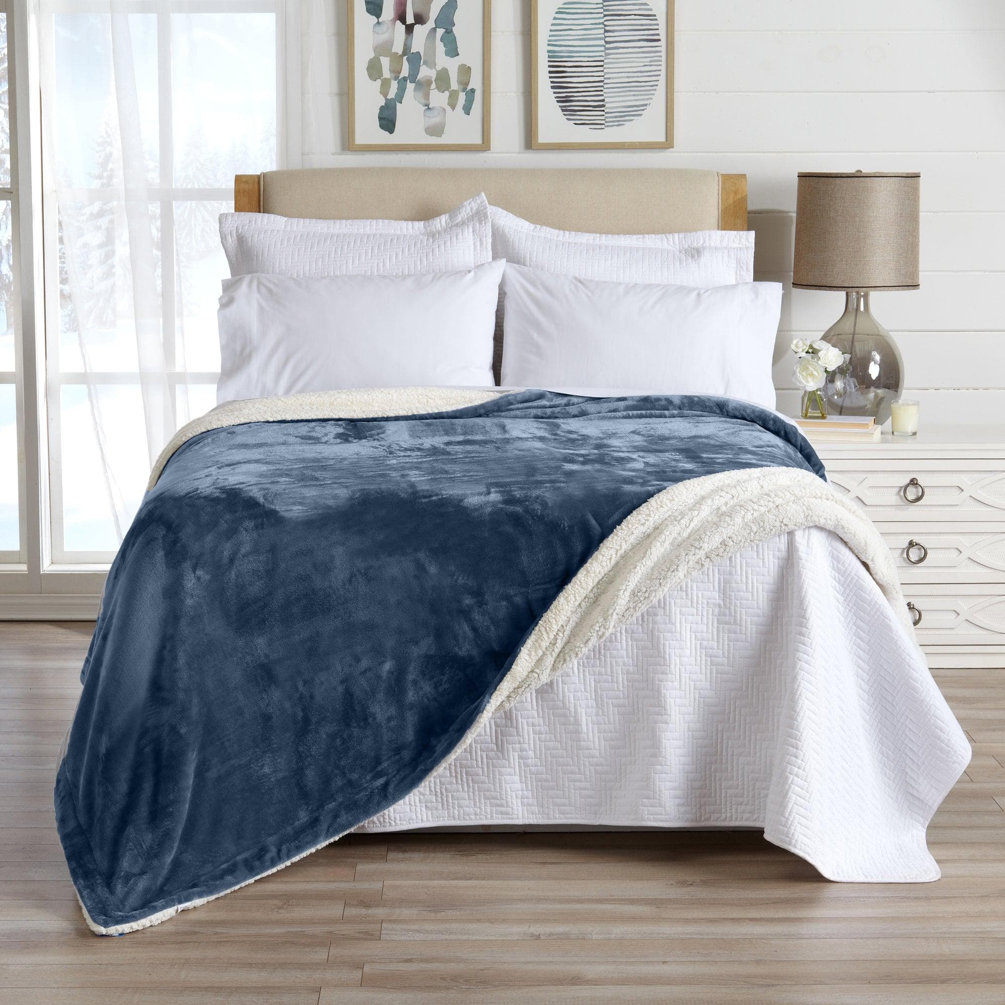 Kinsley Velvet Plush Sherpa Blanket