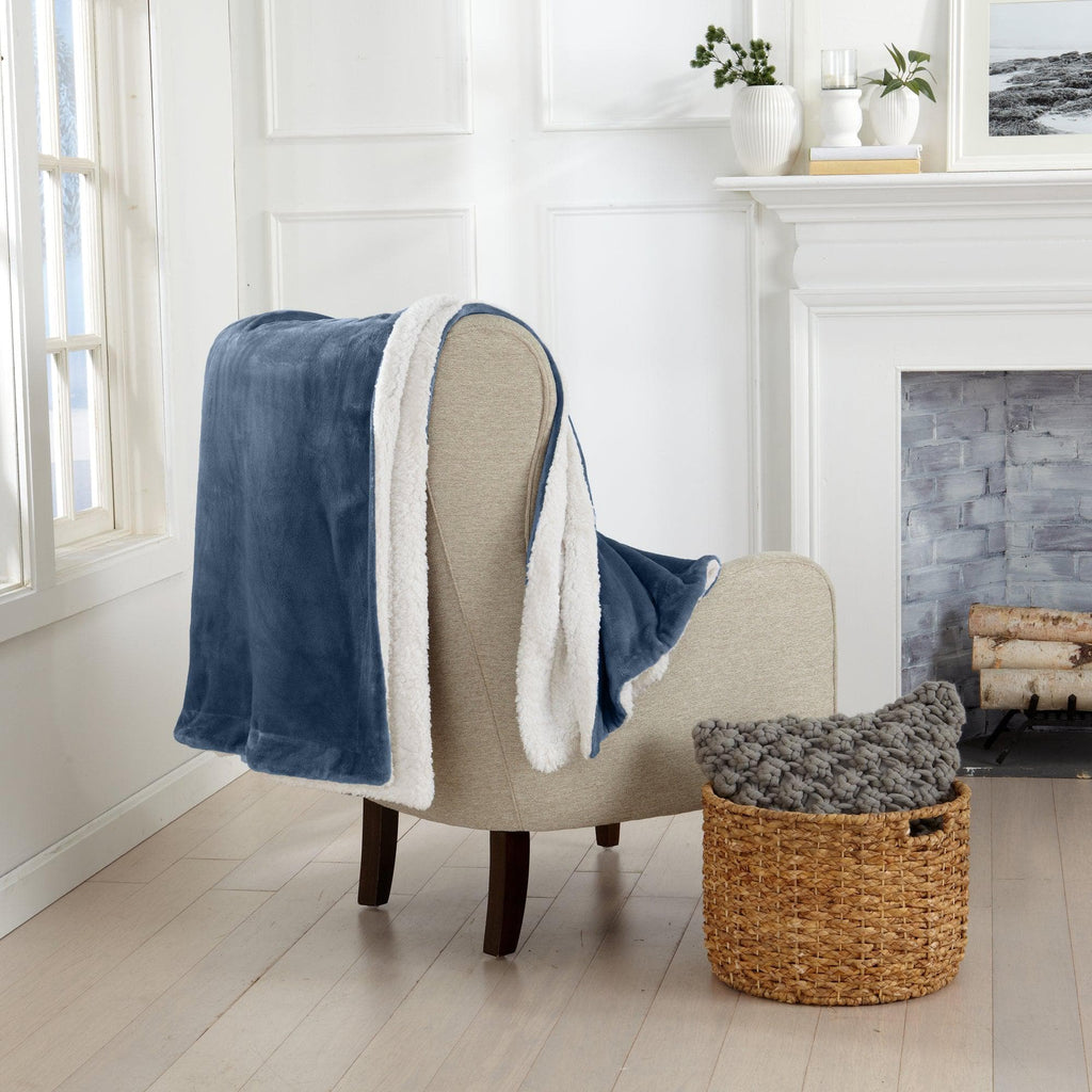 Kinsley Velvet Plush Sherpa Blanket