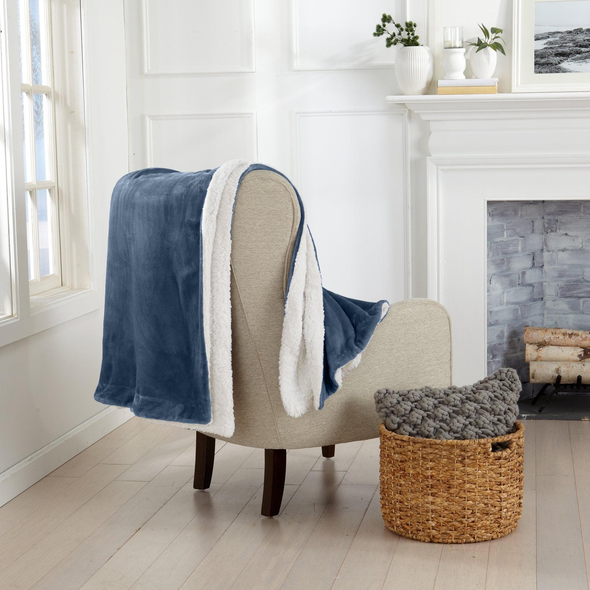 Kinsley Velvet Plush Sherpa Blanket