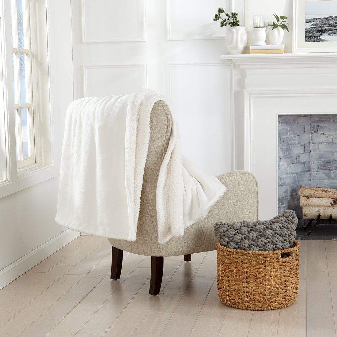 Kinsley Velvet Plush Sherpa Blanket