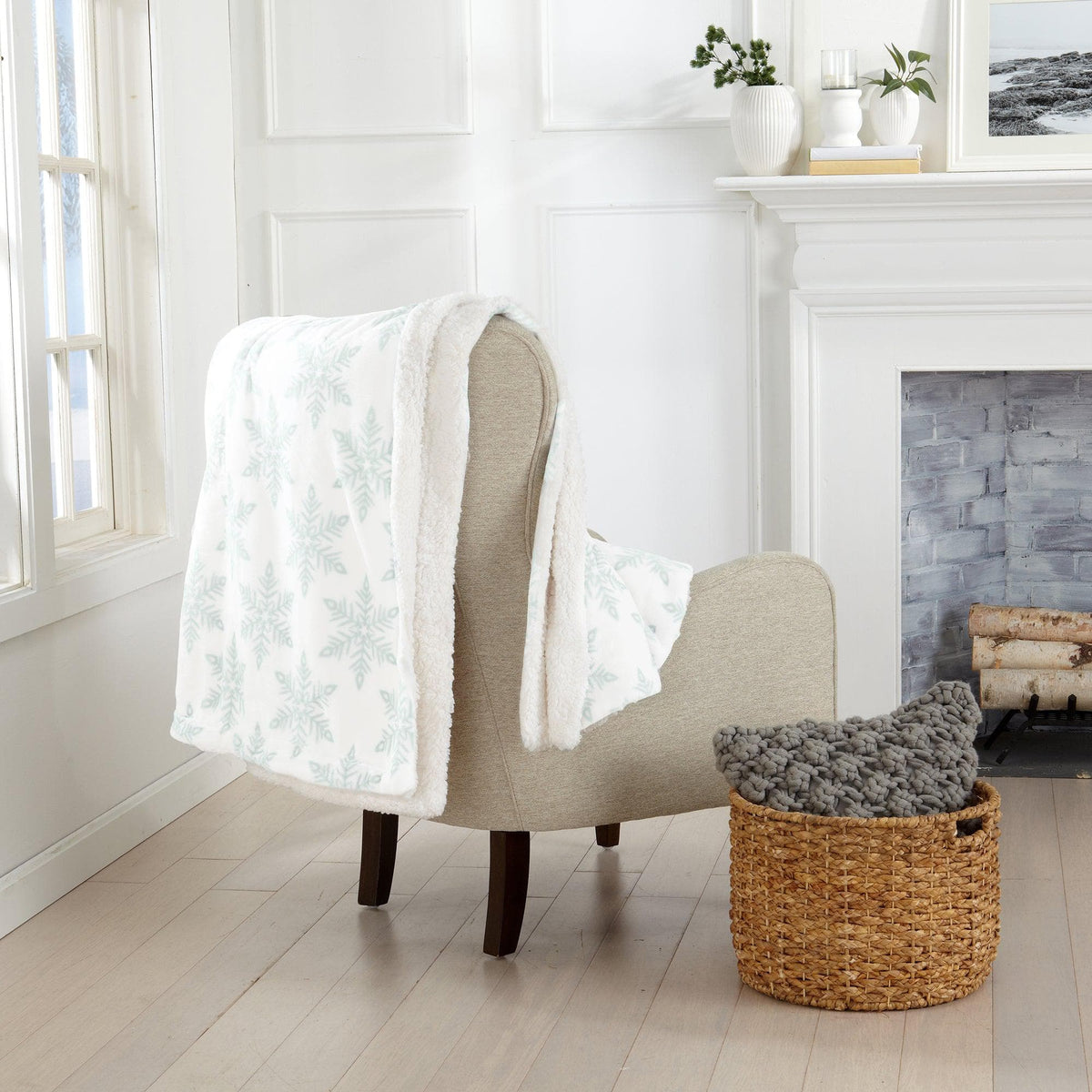 Kinsley Velvet Plush Sherpa Blanket