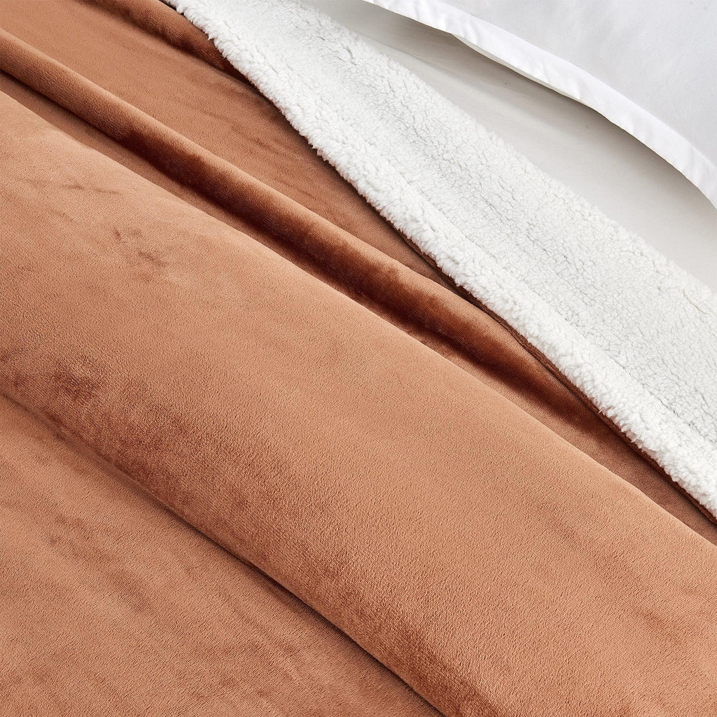 Kinsley Velvet Plush Sherpa Blanket