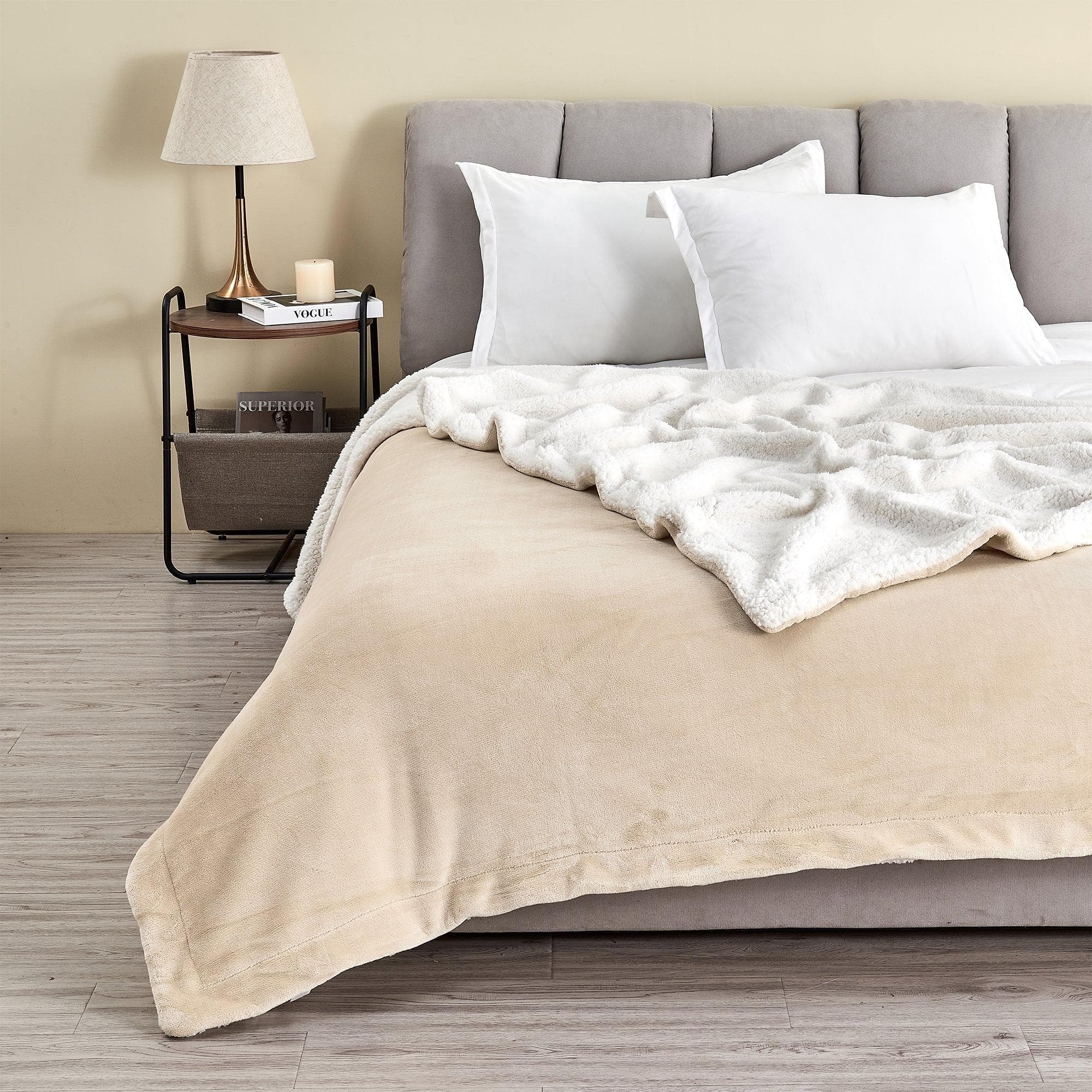 Kinsley Velvet Plush Sherpa Blanket
