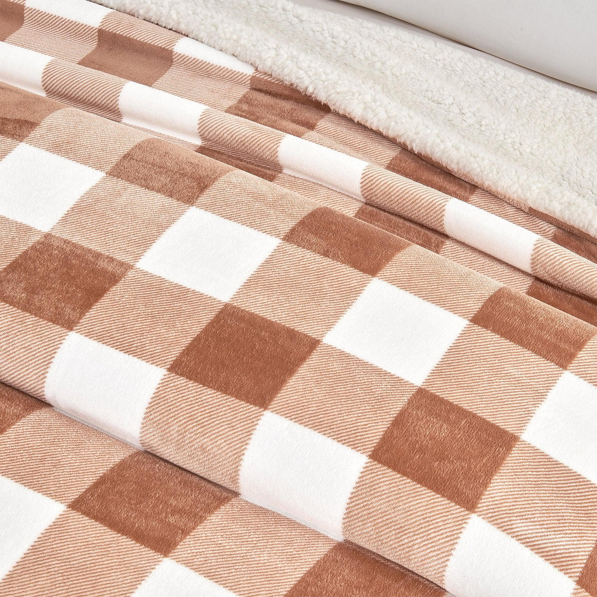 Kinsley Velvet Plush Sherpa Blanket